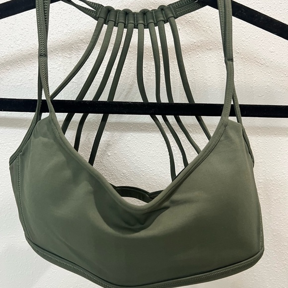 Gym shark/lululemon sports bra XS - Picture 6 of 8